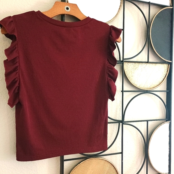 4/$25 Maroon Ribbed Crop Top - Picture 2 of 3